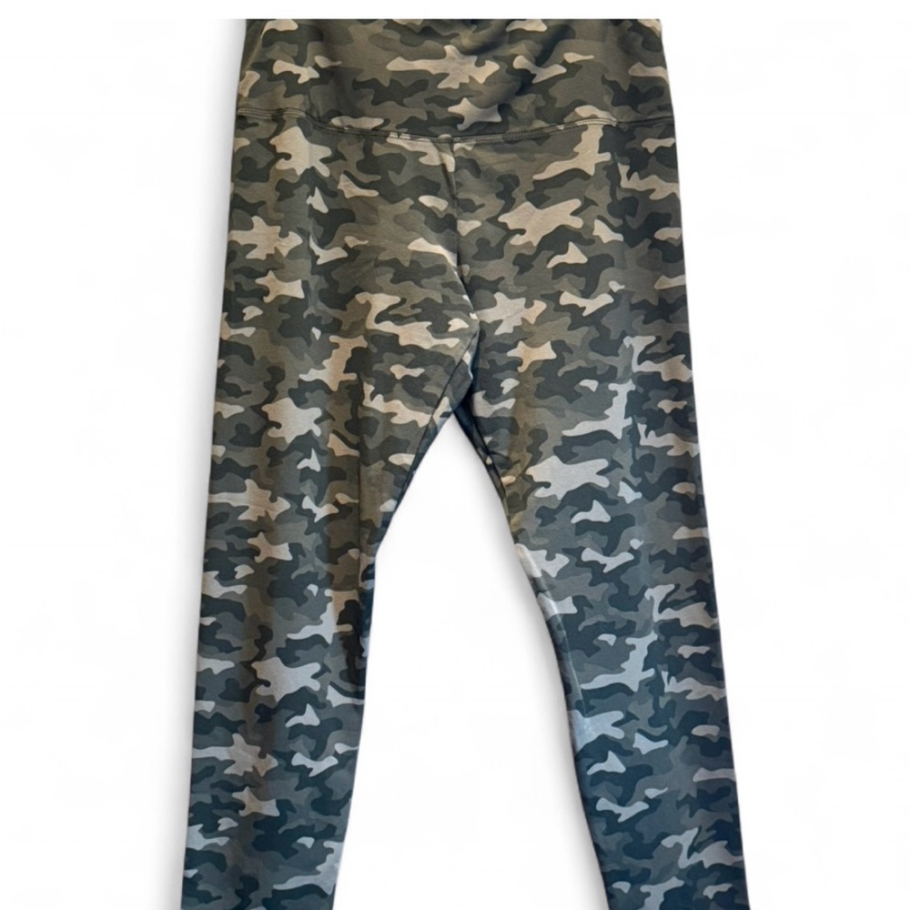 Casablanca by Marrakech Clothing Co. Women’s Camo Leggings Size M